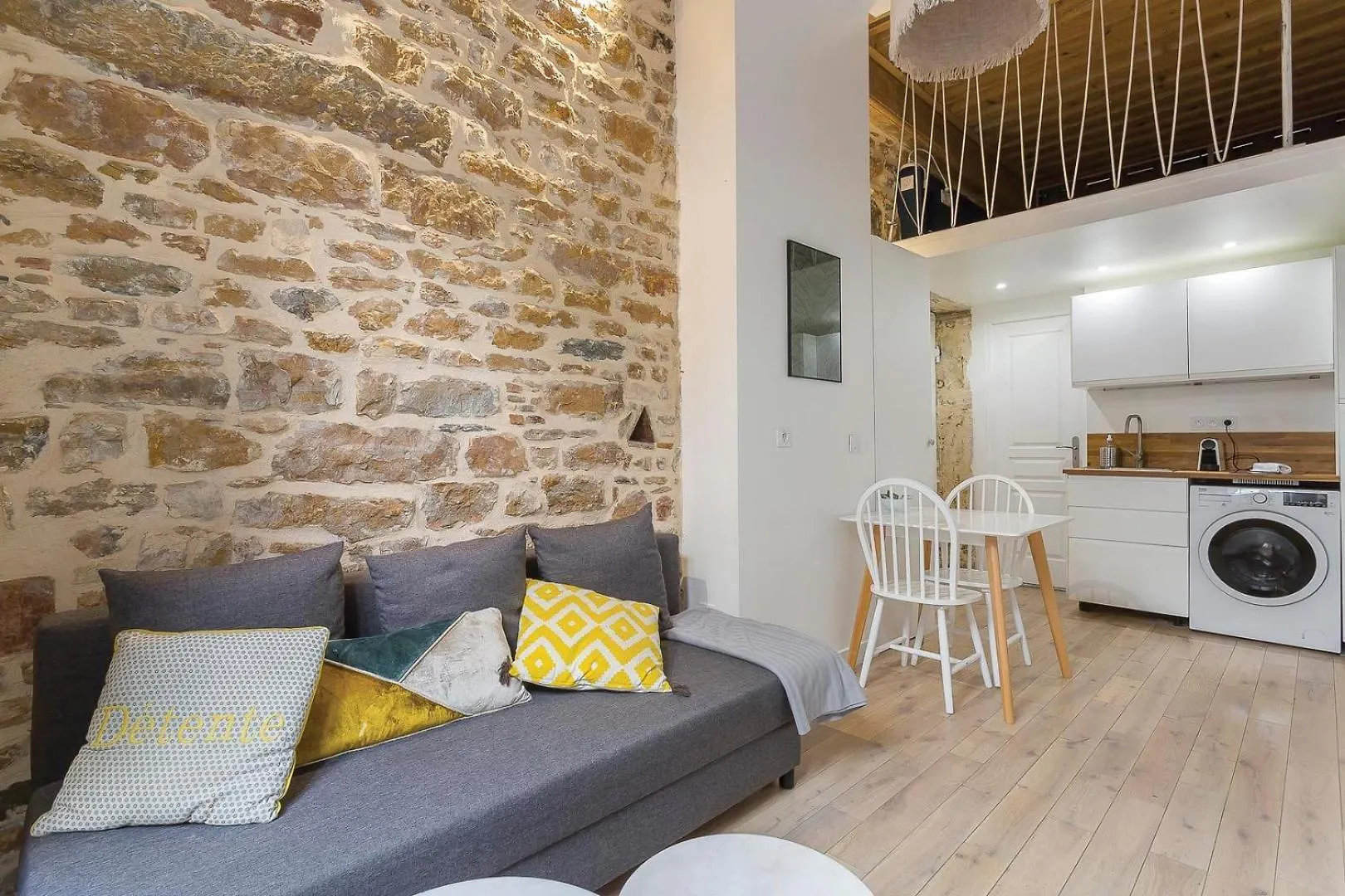 Hamac Suites - Studio Ainay 4 - Hyper Centre Lyon 0*,  Frankrike